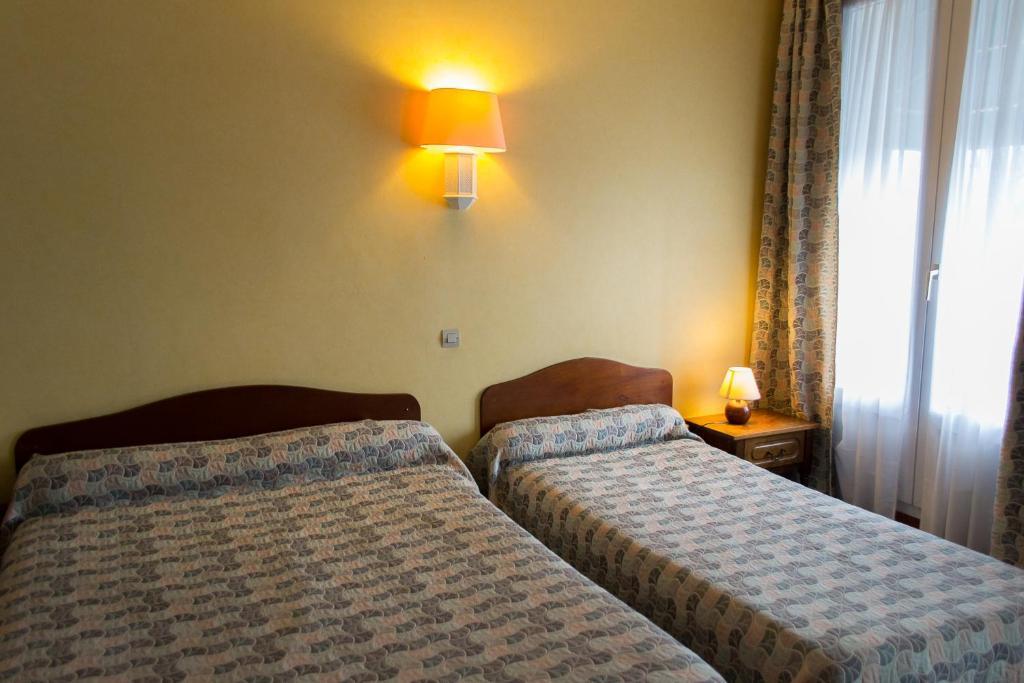 Hotel De Flandre Compiègne Cameră foto